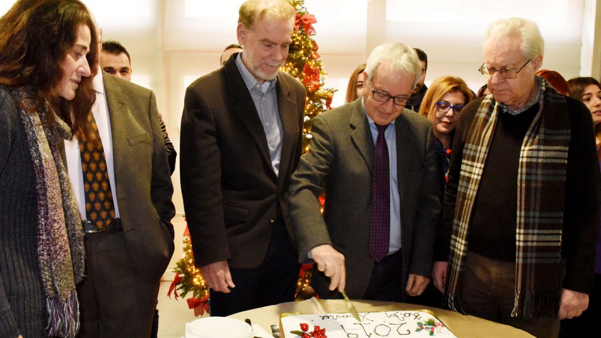 Η Ε.Ε.Χ.Σ σας εύχεται Καλή Χρονιά με υγεία και δημιουργικότητα!